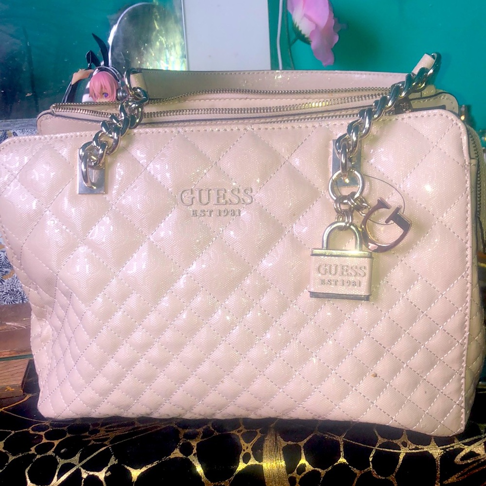 Guess bag in nude pinkish Color